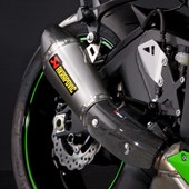 УКОРОЧЕННЫЙ ВЫХЛОП AKRAPOVIC