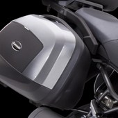 ЦВЕТНЫЕ НАКЛАДКИ БОКОВЫХ КОФРОВ Versys 1000